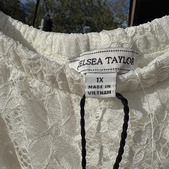 Chelsea Taylor White Lace Dress plus size - Picture 5 of 9